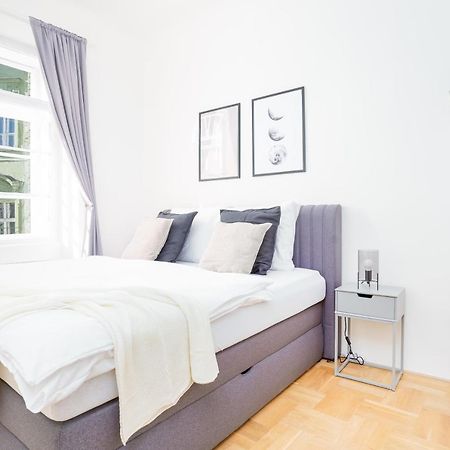 Prague Days - Bright Apartment - Old Town Praga Exterior foto