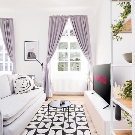 Prague Days - Bright Apartment - Old Town Praga Exterior foto