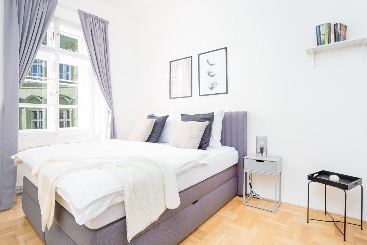 Prague Days - Bright Apartment - Old Town Praga Exterior foto